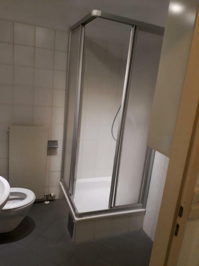 Cute Metro U4 Apartament *