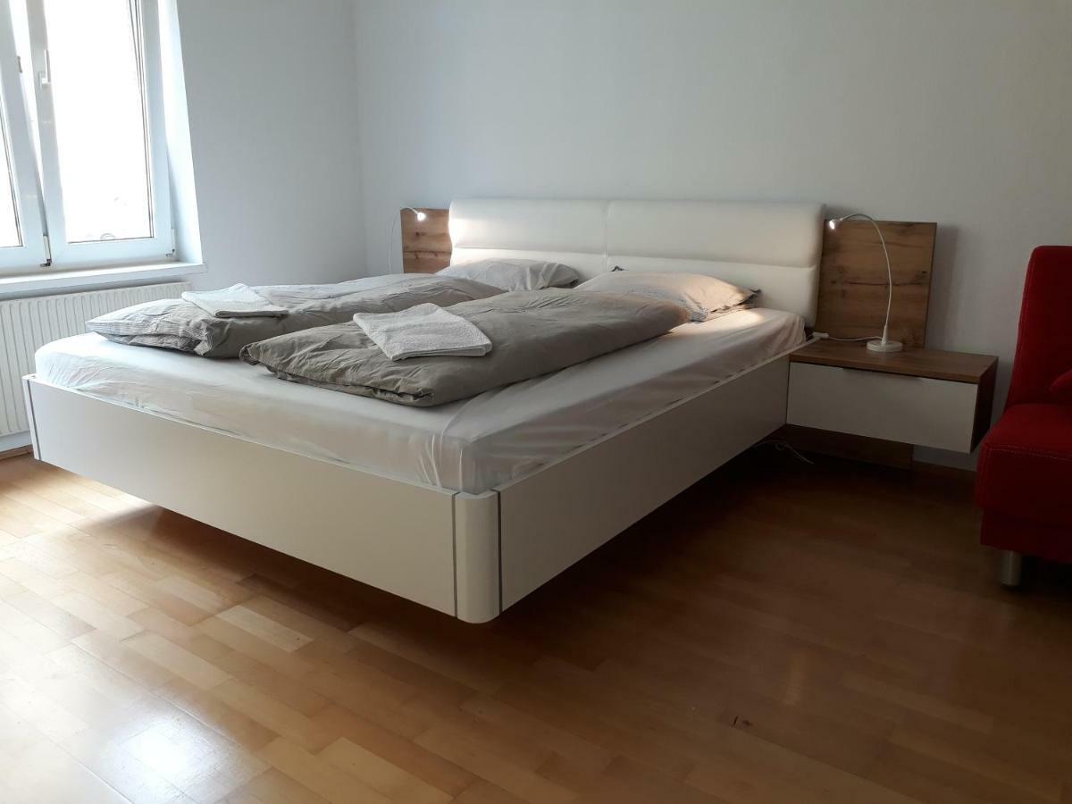 Apartament Cute Metro U4 *